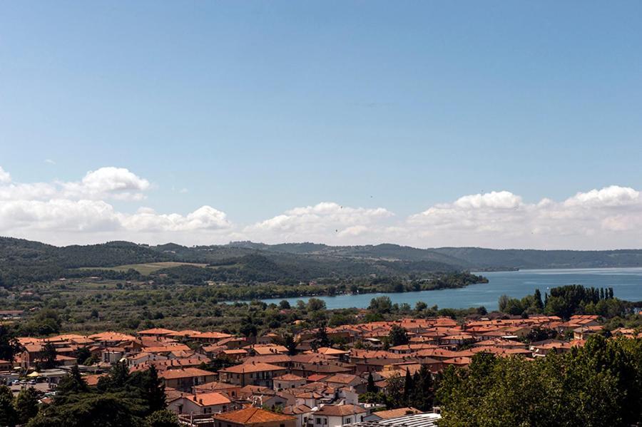 The View With A Room Bolsena Buitenkant foto